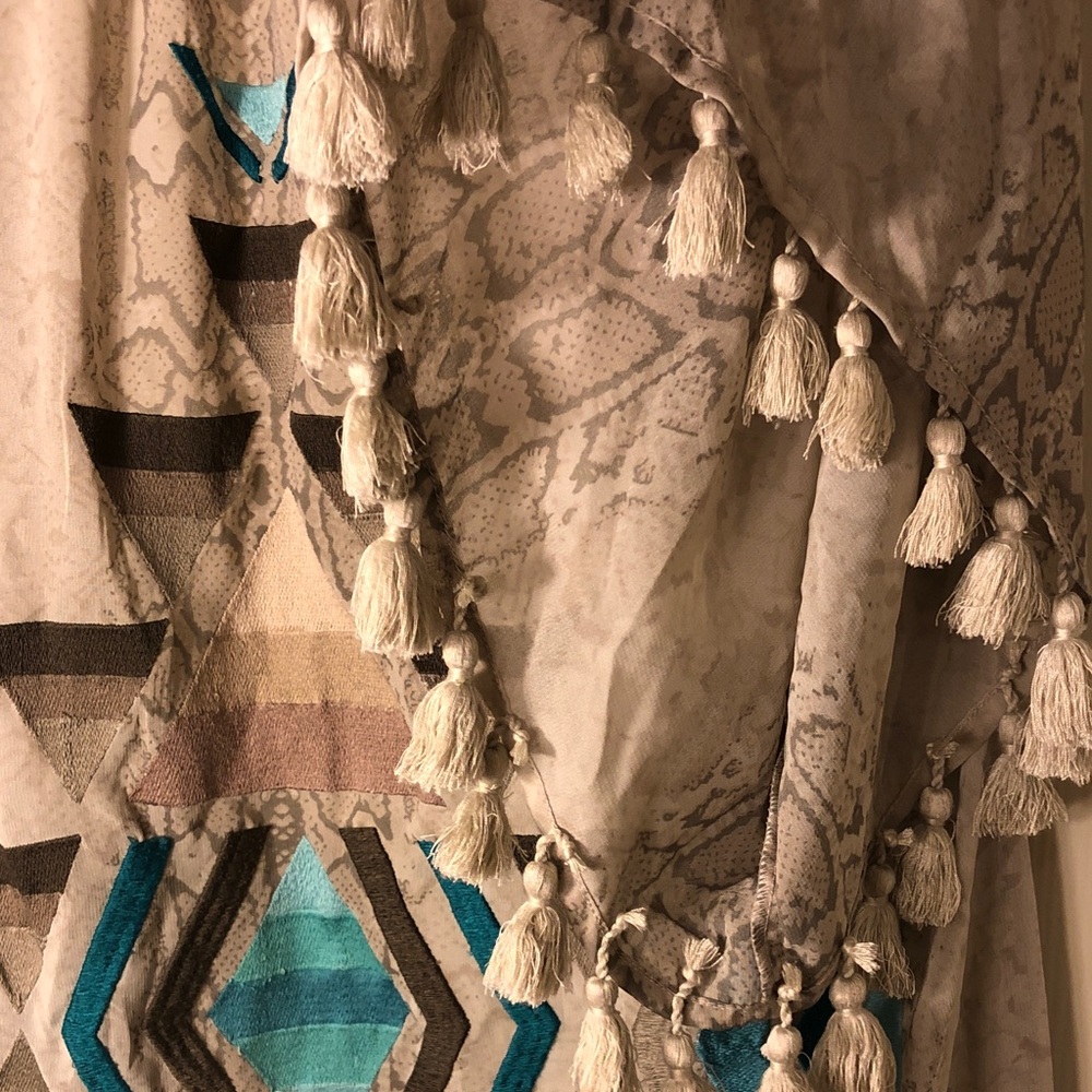 Judith March Santa Fe style embroidery with tassels sheer duster/poolside robe - Picture 11 of 11